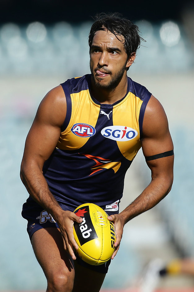 AFL 2016 NAB Challenge - West Coast v Essendon PERTH, AUSTRALIA - MARCH 13: Jamie Bennell of the Eagles looks to pass the ball during the 2016 NAB Challenge match between the West Coast Eagles and the Essendon Bombers at Domain Stadium, Perth on March 13, 2016. (Photo by Will Russell/AFL Media)